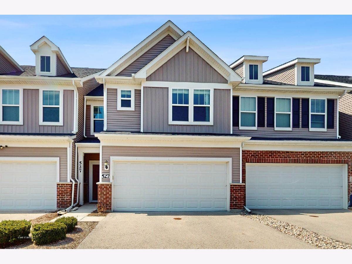 Condos & Townhomes & Homes Rented Meadow Ridge Aurora Illinois, 527 Watercress