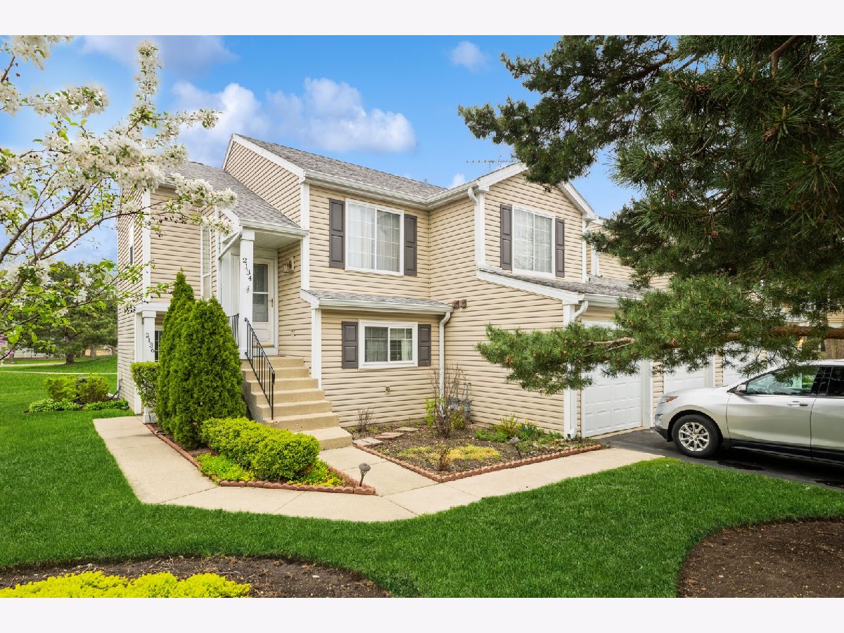 Townhomes & Condos Sold Windsong Schaumburg Illinois, 2134 Northwind