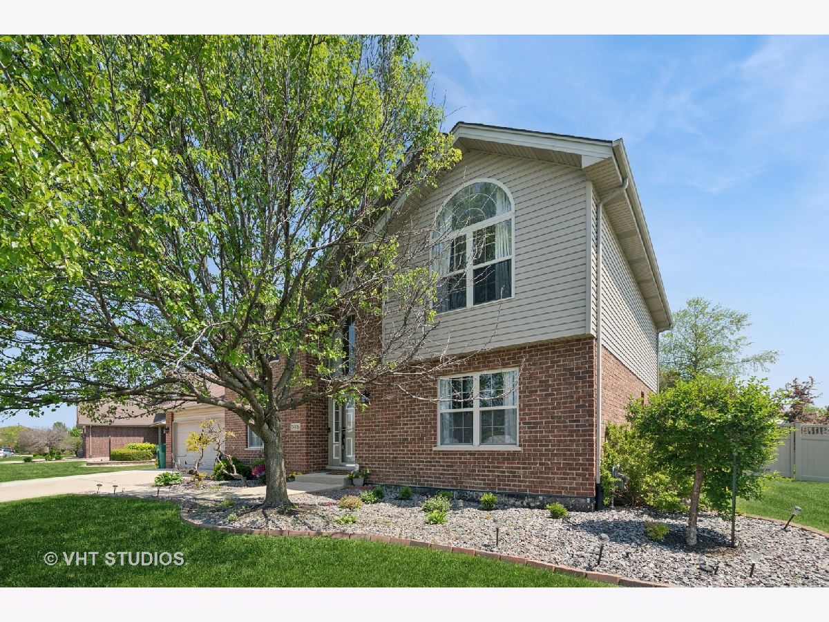  Sold Manhattan Illinois, 24515 Echo