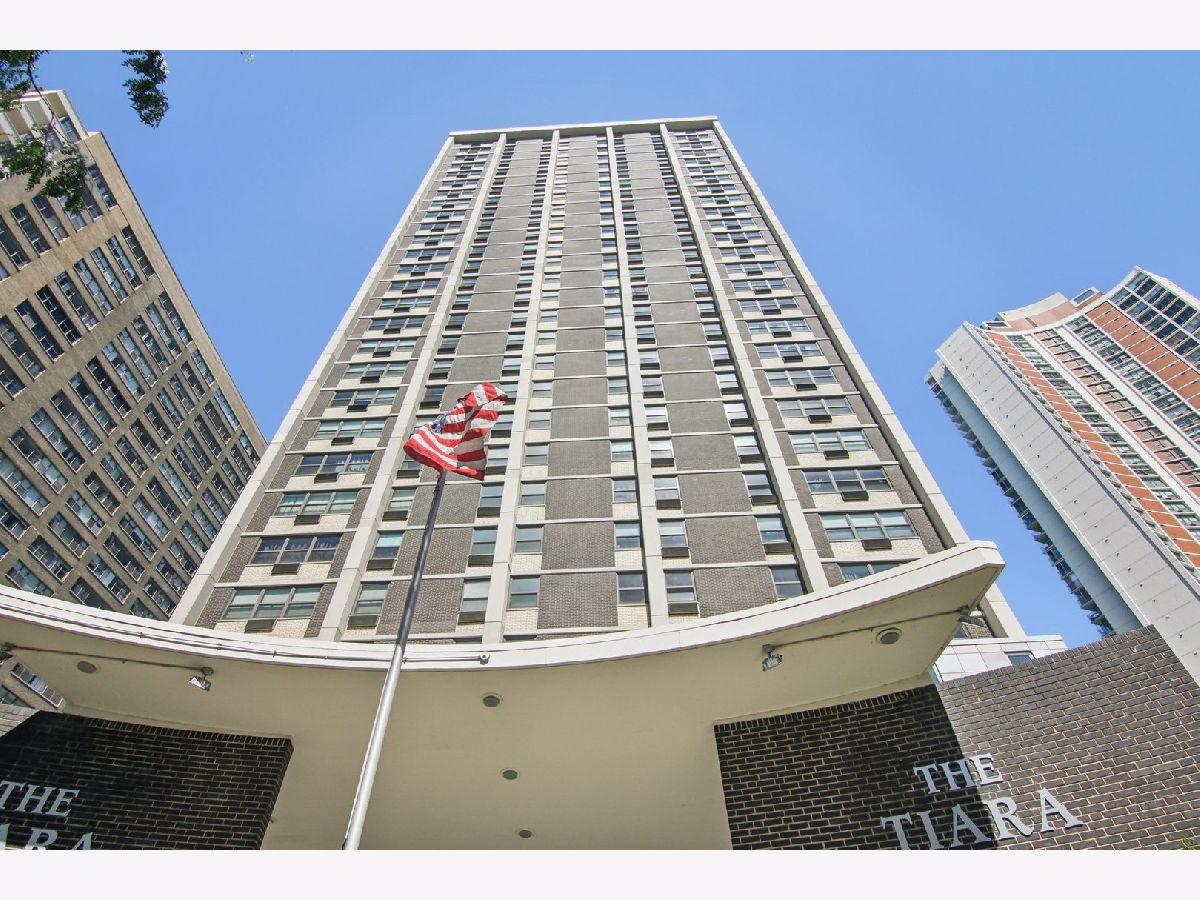 Condominiums Sold Tiara Chicago Illinois, 6145 Sheridan