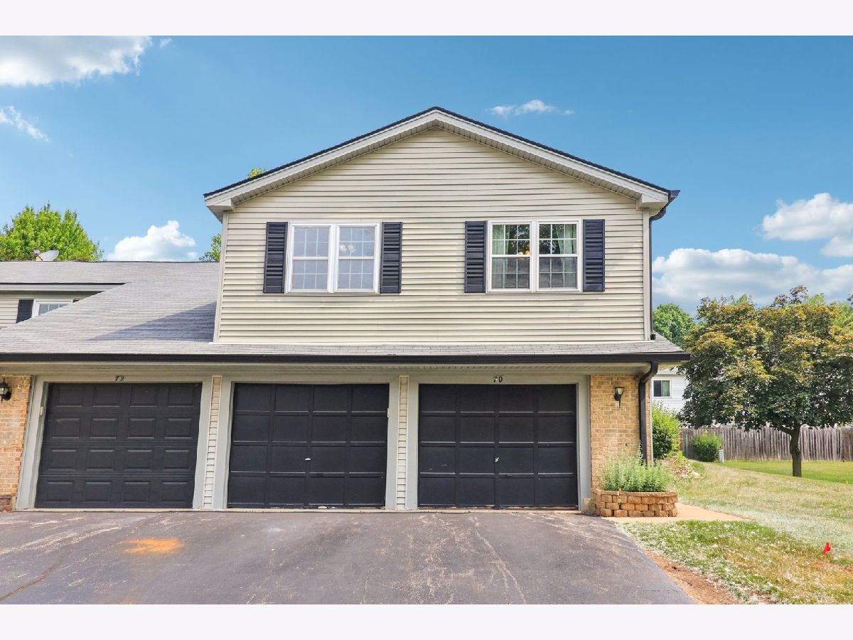 Townhomes & Condos Sold Bright Oaks Cary Illinois, 70 Linden