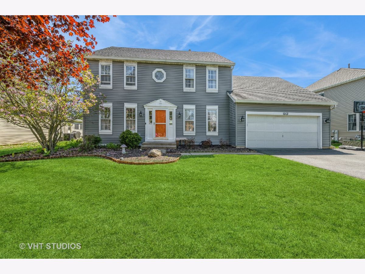 Homes Sold Cimarron Cary Illinois, 1203 Saddle Ridge