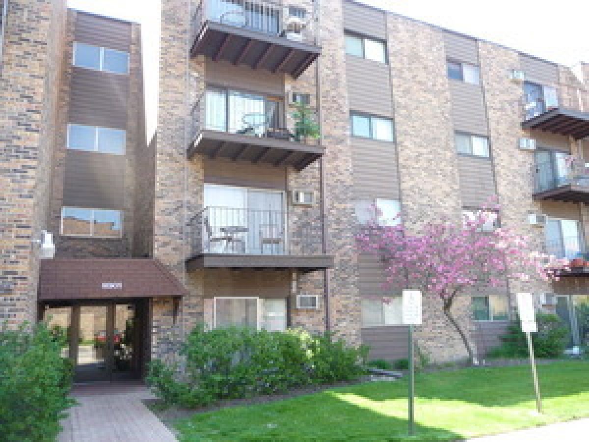 Condominiums Sold Ballard Point Des Plaines Illinois, 8901 Western