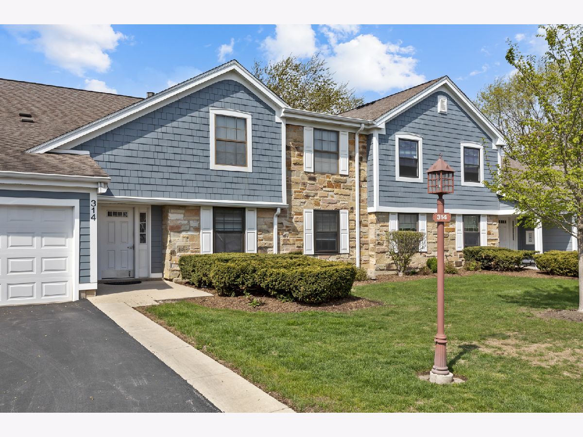 Condos & Townhomes Sold Lexington Green Schaumburg Illinois, 314 Wildberry