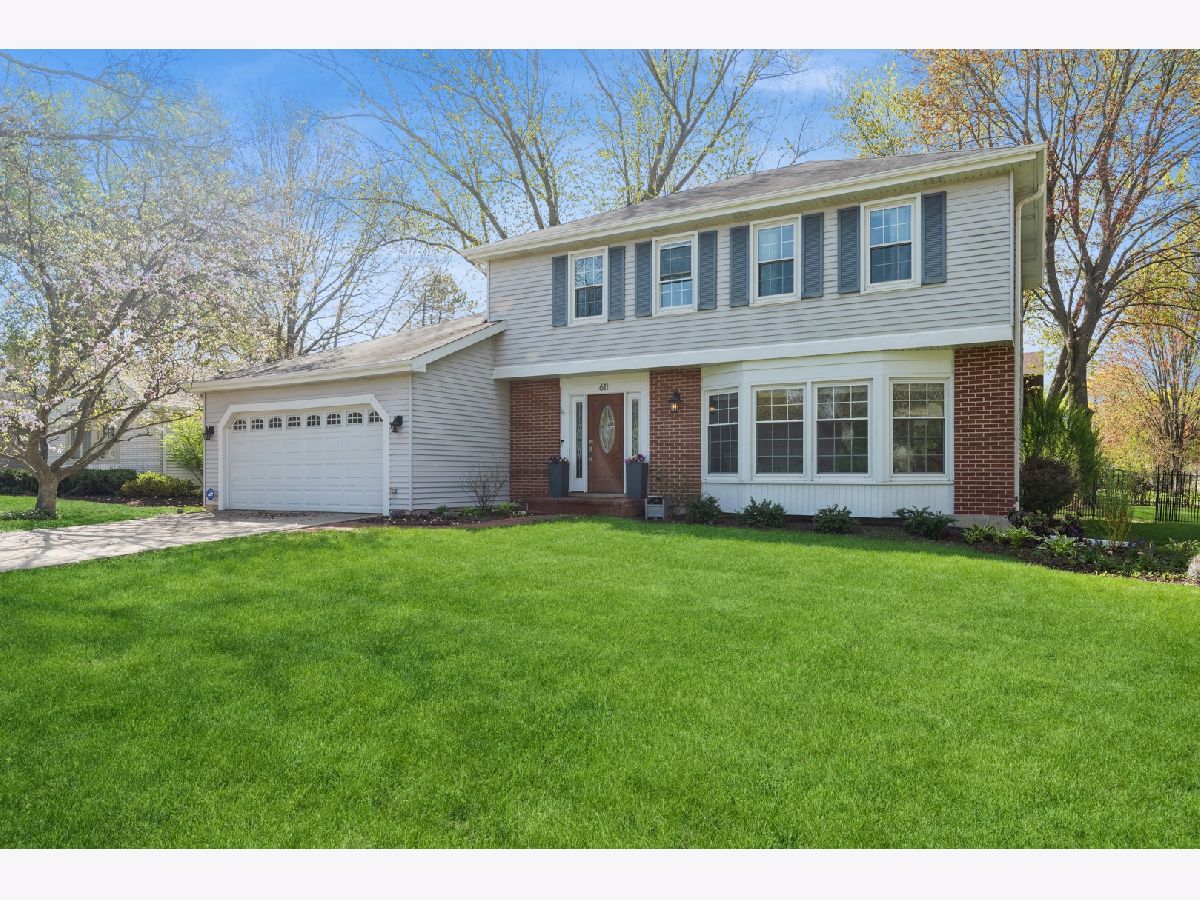 Homes & Condos & Townhomes Sold Cambridge Libertyville Illinois, 611 Fairlawn