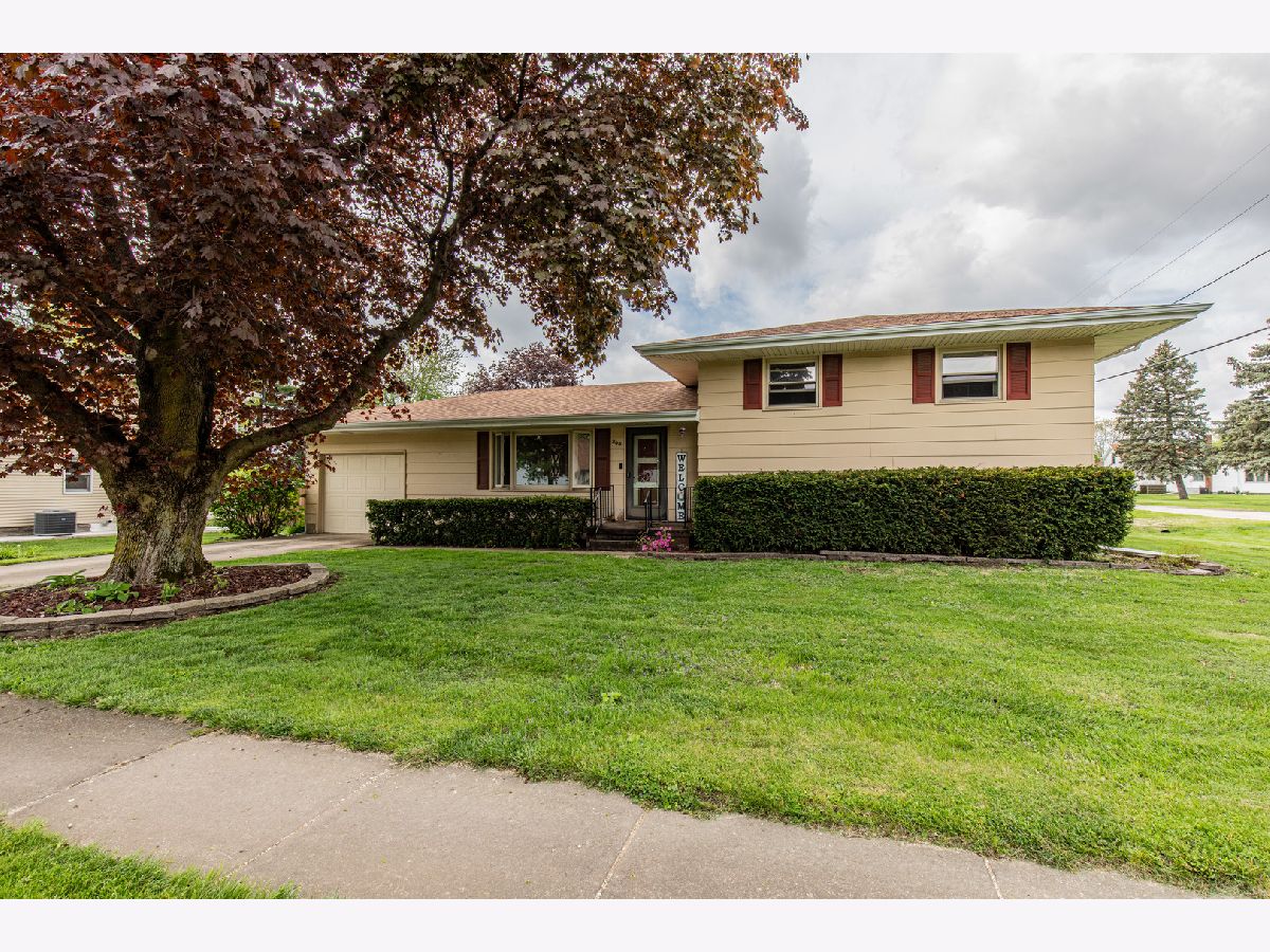  Sold Wyanet Illinois, 200 Maple