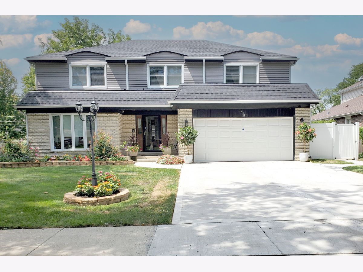 Homes Sold Woodview Manor Mount Prospect Illinois, 1716 Beech