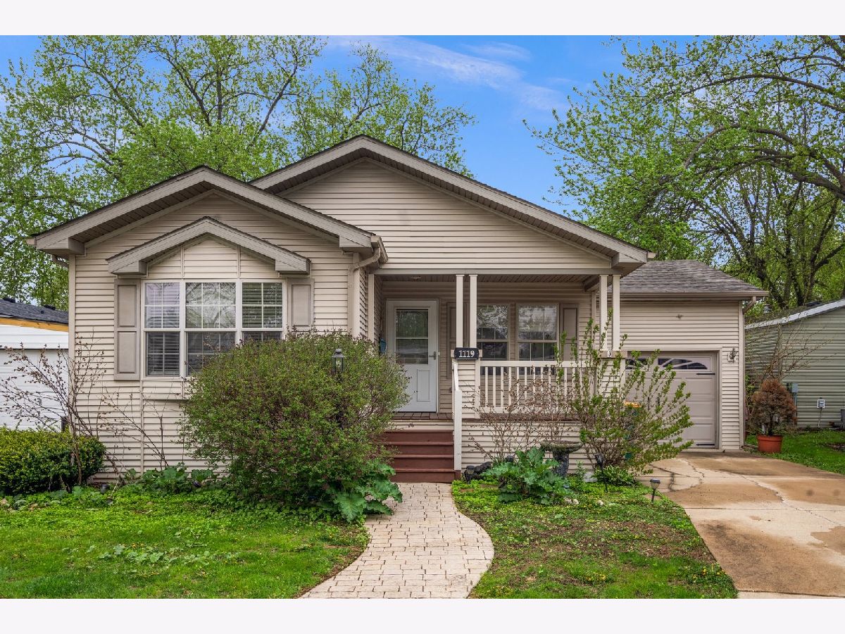  Sold Elgin Illinois, 1119 Lakewood