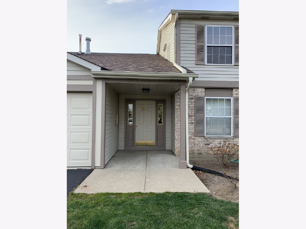  Rented Wauconda Illinois, 245 Crestview