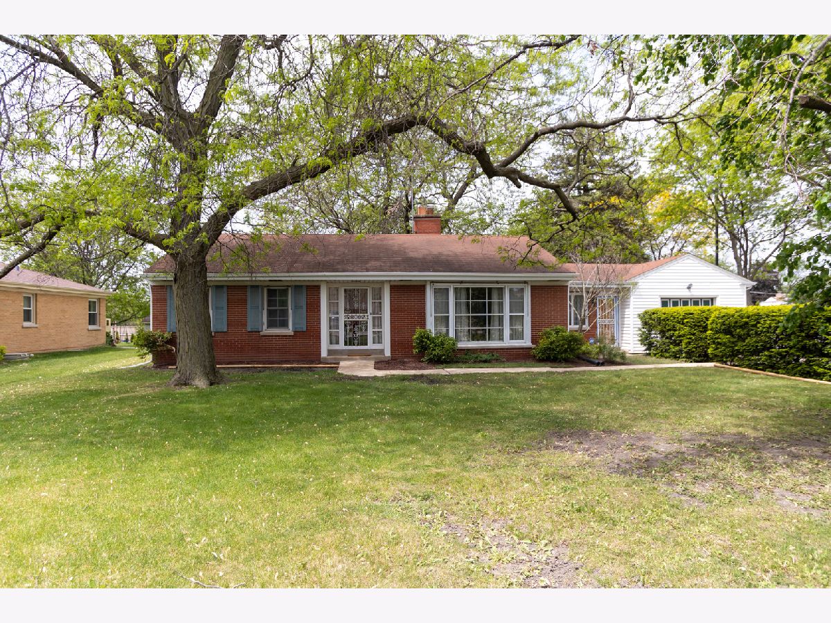 Homes Sold Golf Greenwood Gardens Des Plaines Illinois, 9450 Greenwood