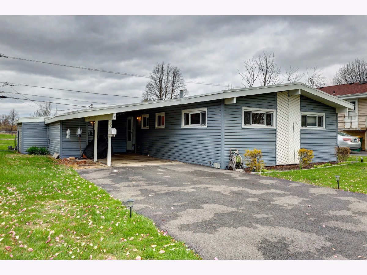 Homes Sold Meadowbrook Wheeling Illinois, 66 W Jeffery