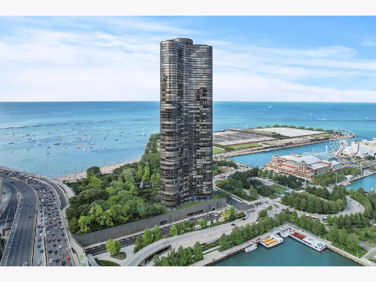 Condominiums Sold Lake Point Tower Chicago Illinois, 505 Lake Shore