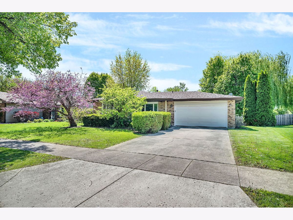 Homes Sold Fountaindale Joliet Illinois, 729 Barber