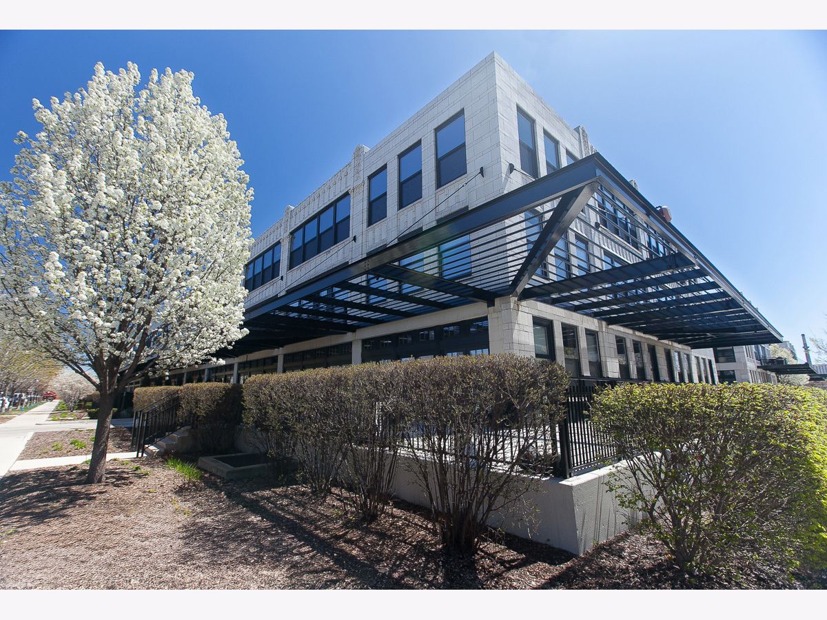 Condominiums Rented University Commons Chicago Illinois, 1111 14th