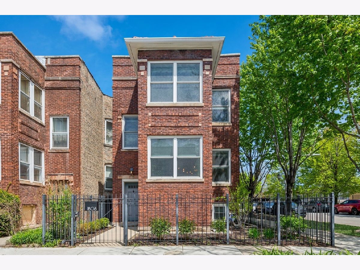 Homes & Condos & Townhomes Sold Bowmanville Chicago Illinois, 1808 Summerdale