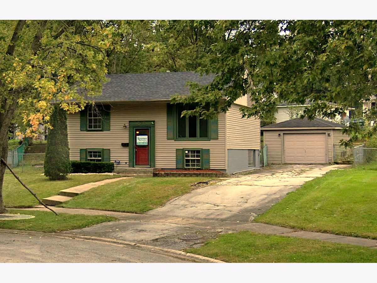  Rented Steger Illinois, 222 Barbara