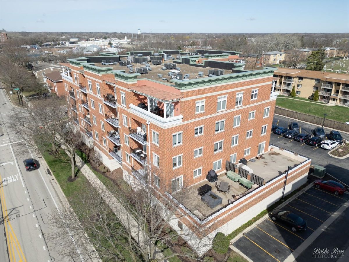 Condominiums Sold The Metropolitan Palatine Illinois, 235 Smith