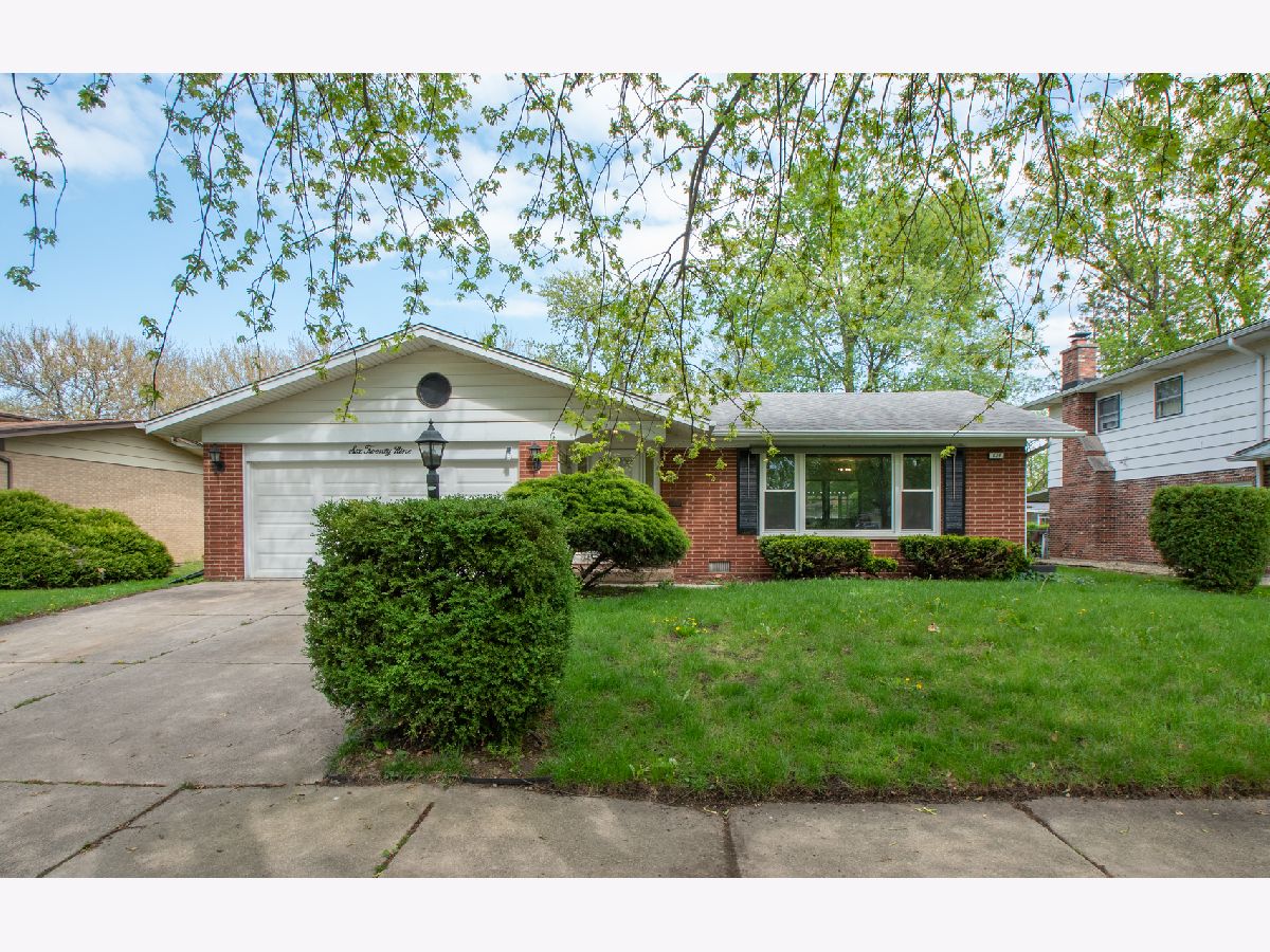  Sold Glenwood Illinois, 629 Cherry
