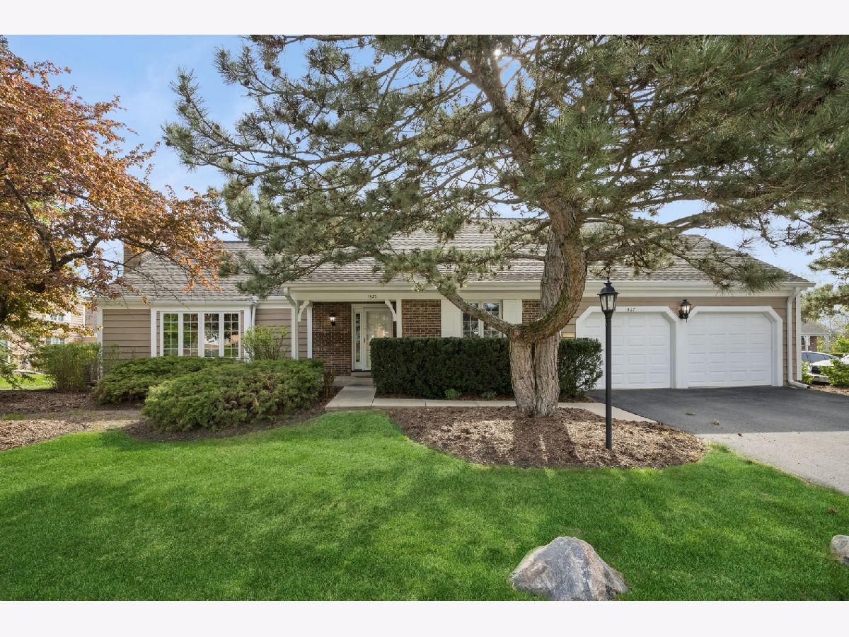 Townhomes & Condos Sold Shires Of Inverness Inverness Illinois, 1527 Shire