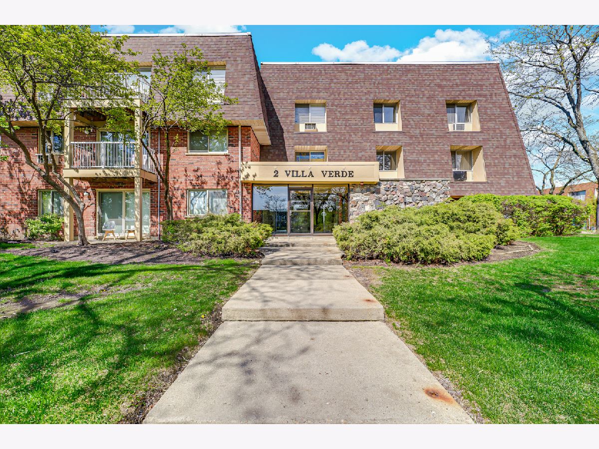Condominiums Sold Villa Verde Buffalo Grove Illinois, 2 Villa Verde