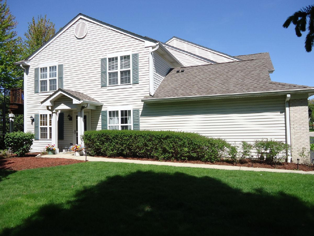 Townhomes & Condos Sold Windham Cove Crystal Lake Illinois, 1222 Hillsborough
