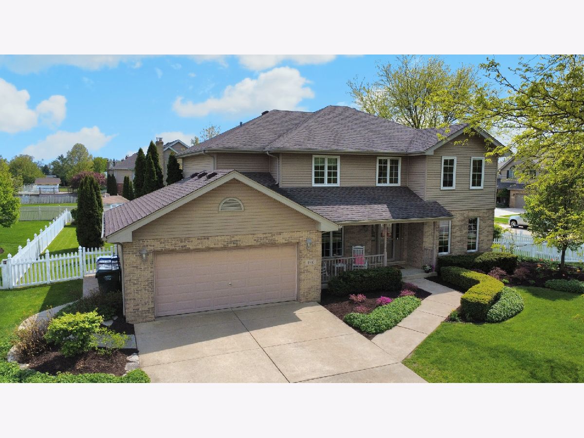 Homes Sold Hibernia Estates New Lenox Illinois, 1316 Lahard