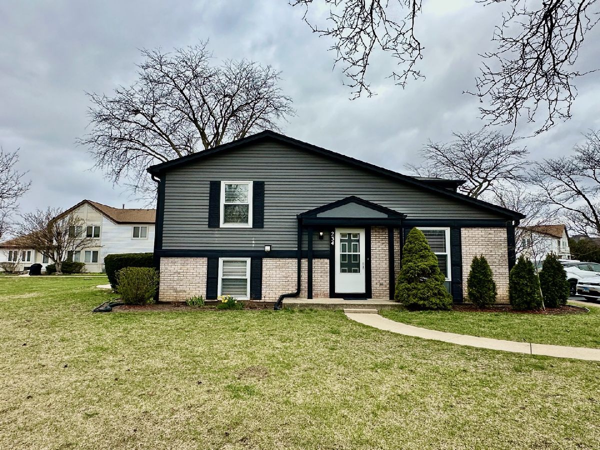 Townhomes & Condos Rented Inverrary Deerfield Illinois, 234 Inverrary