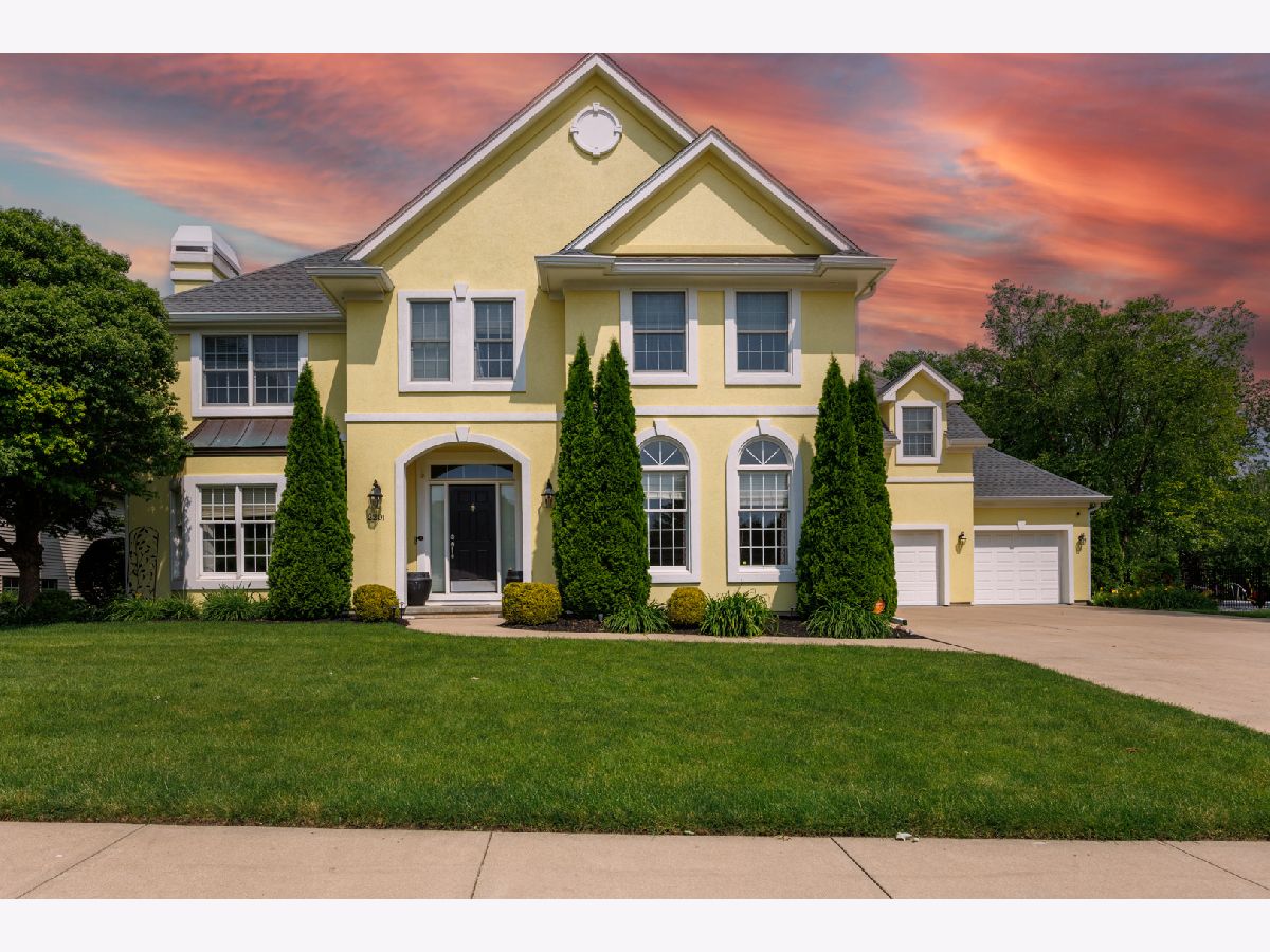 Homes & Condos & Townhomes Sold Summerfield Bloomington Illinois, 2201 Foxtail