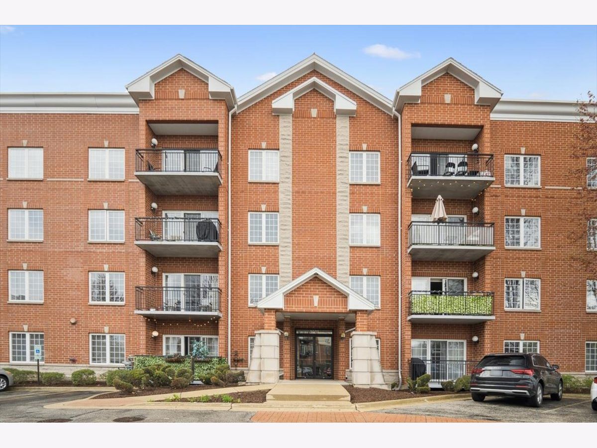 Condos & Townhomes Sold Riverwalk Rolling Meadows Illinois, 3501 Wellington