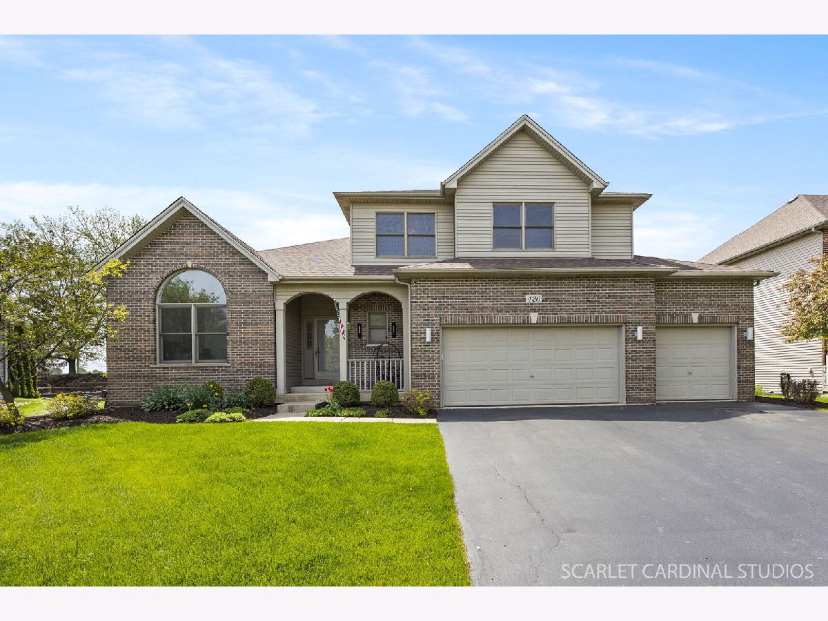 Homes & Townhomes Sold Deerpath Creek Oswego Illinois, 426 Sudbury