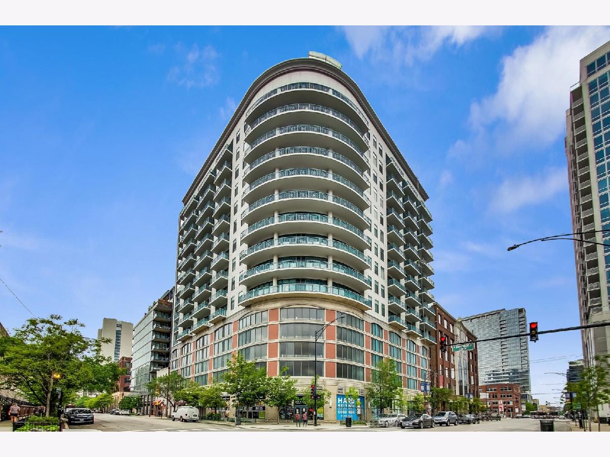 Condos & Townhomes & Homes Sold River North Chicago Illinois, 340 Superior
