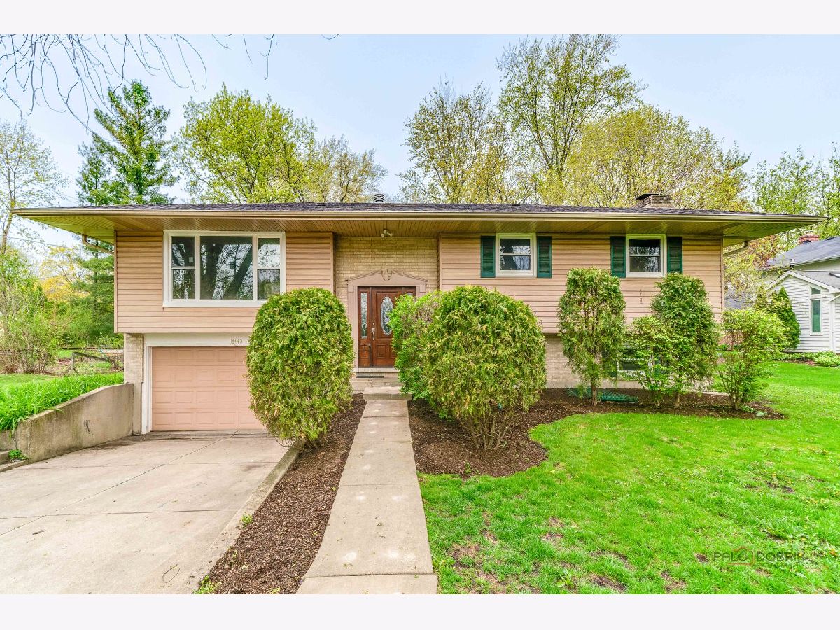 Homes Sold Countryside Manor Libertyville Illinois, 15440 Fair