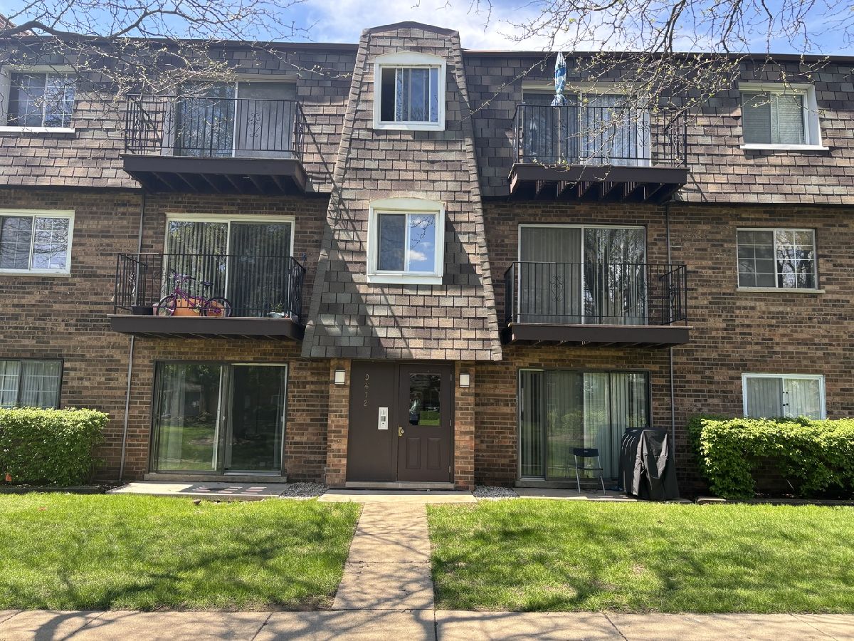 Condominiums Sold Bay Colony Des Plaines Illinois, 9412 Bay Colony