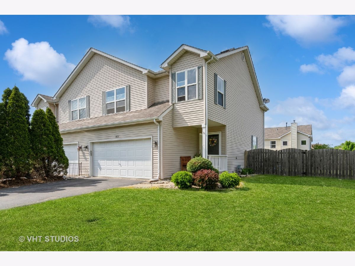 Homes & Townhomes Sold Morgan Crossing Oswego Illinois, 555 Chestnut