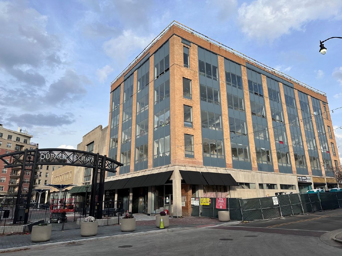  Rented Elgin Illinois, 40 Dupage