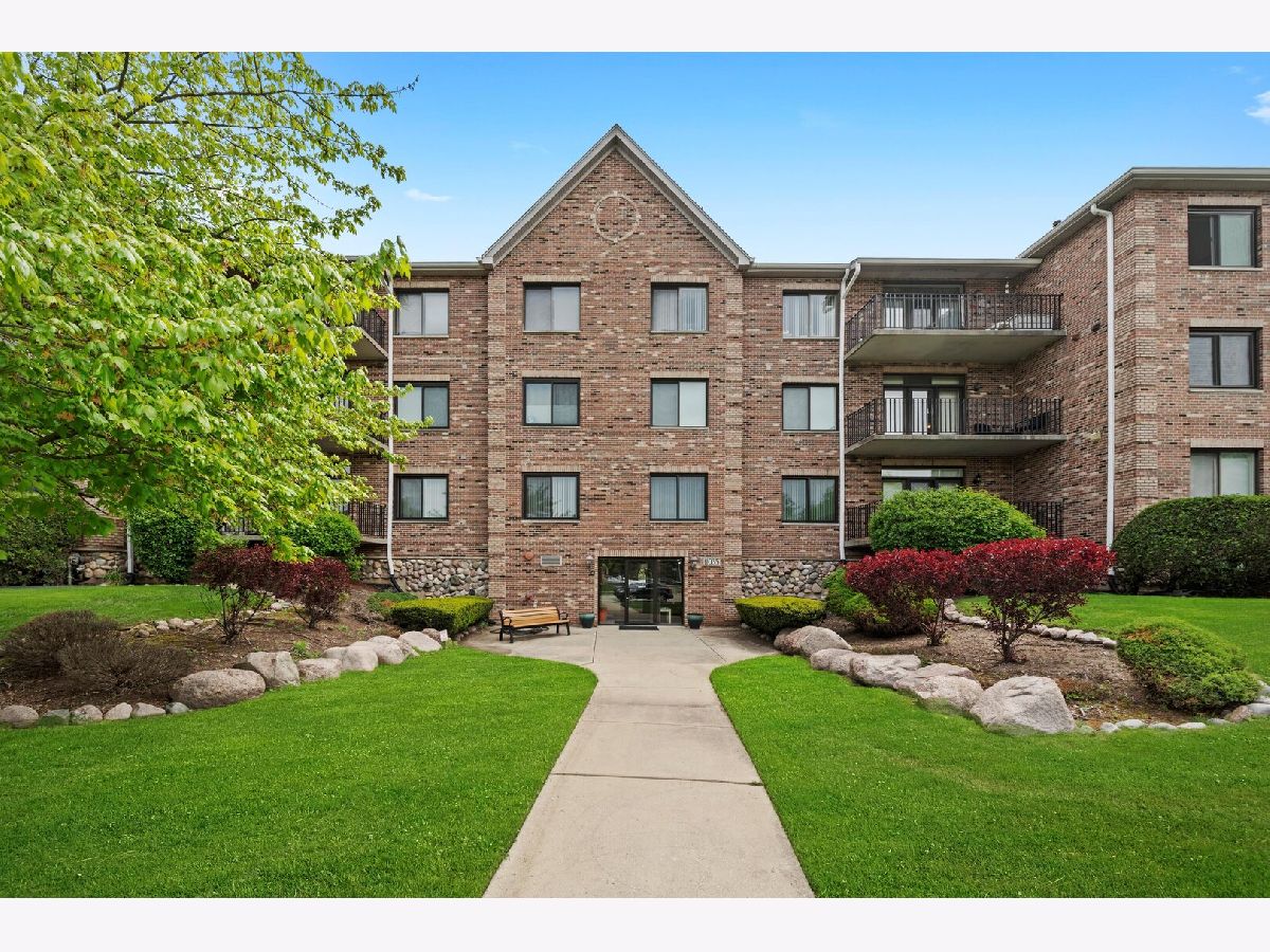 Townhomes & Condos Sold Acorn Glen Oak Lawn Illinois, 11035 Deblin