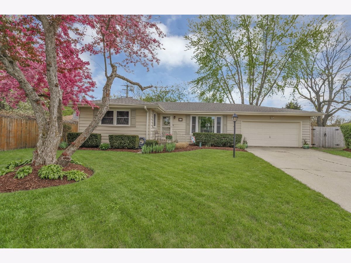  Sold East Dundee Illinois, 804 Balmoral