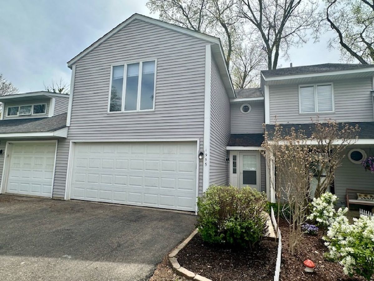 Condos & Townhomes Rented Oak Creek West Aurora Illinois, 1955 Charles