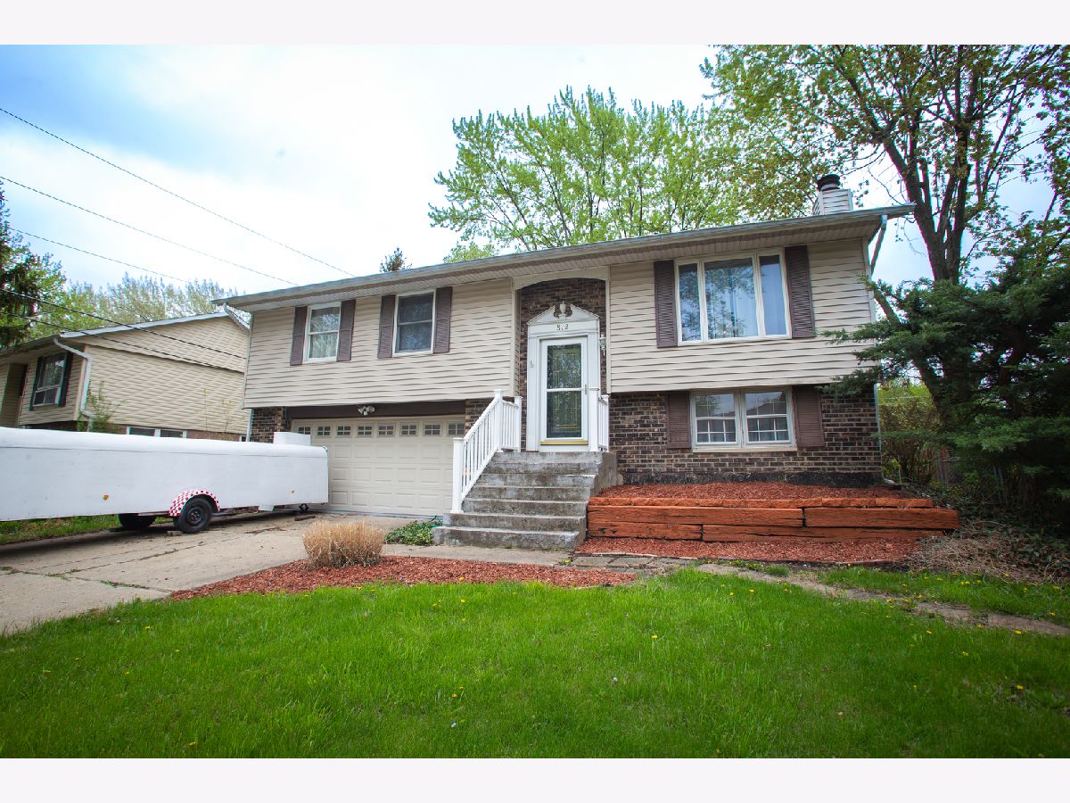 Homes & Townhomes For Sale Woodland Heights Streamwood Illinois