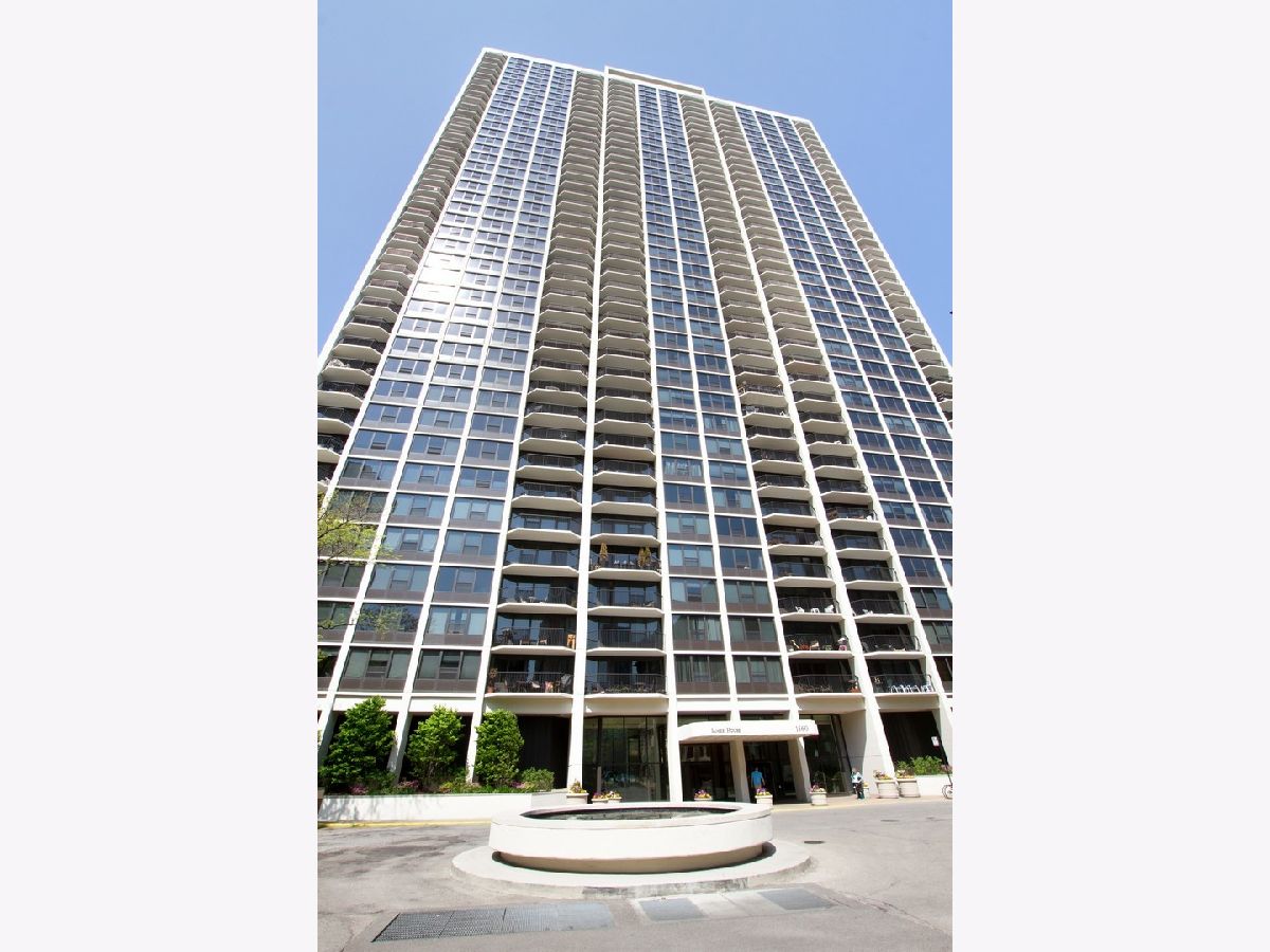 Condominiums Sold James House Chicago Illinois, 1560 Sandburg