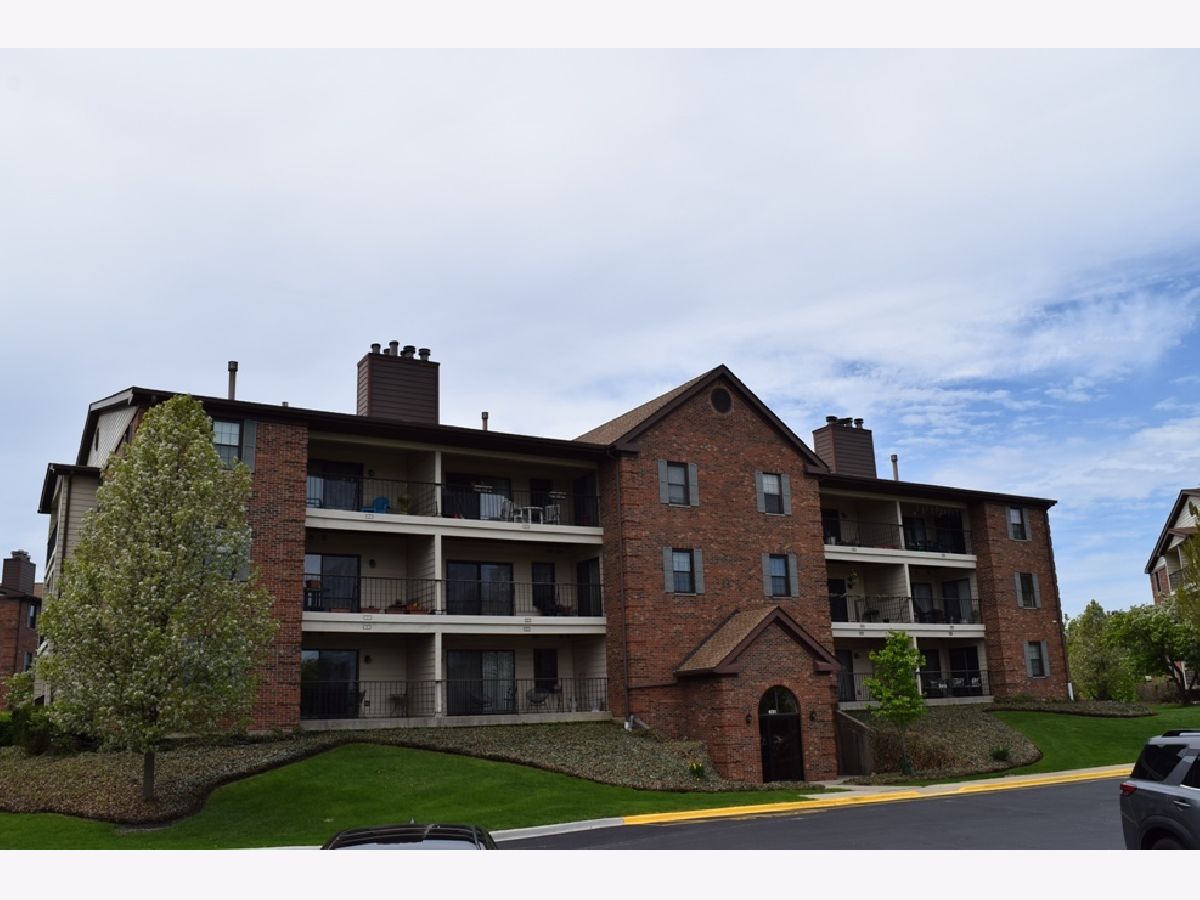 Condominiums Sold Chatham East Buffalo Grove Illinois, 631 Hapsfield