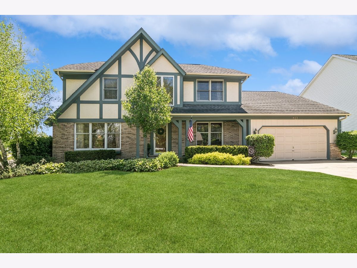 Homes & Townhomes Sold Cambridge Country Mundelein Illinois, 1593 Surridge