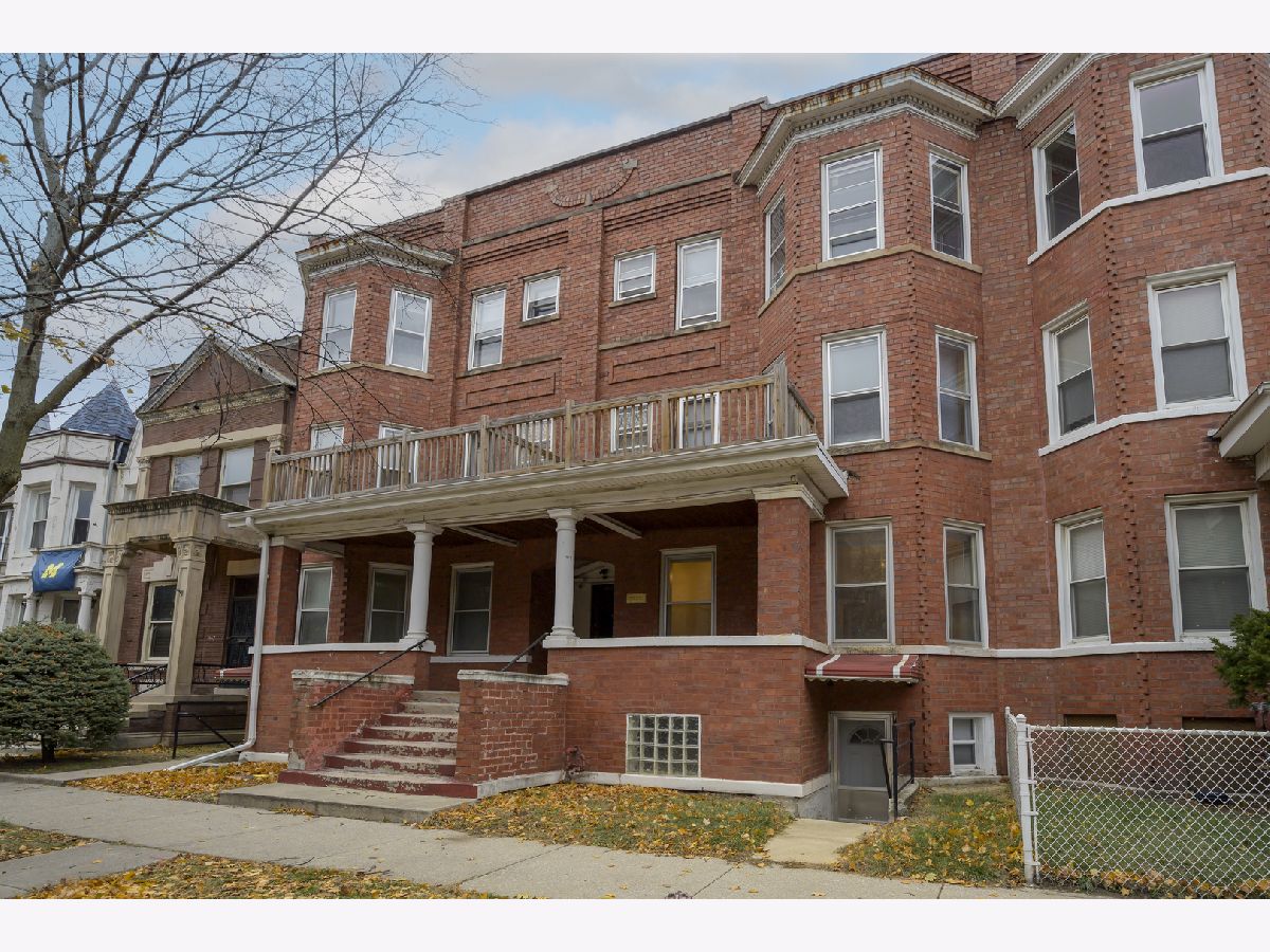Condos & Townhomes & Homes Rented Bronzeville Chicago Illinois, 666 50th