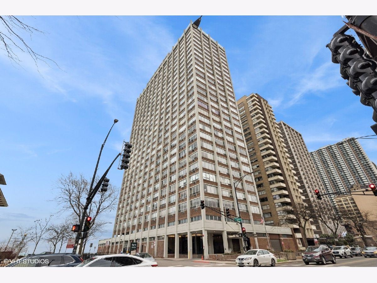 Condominiums Sold Granville Beach Chicago Illinois, 6171 Sheridan