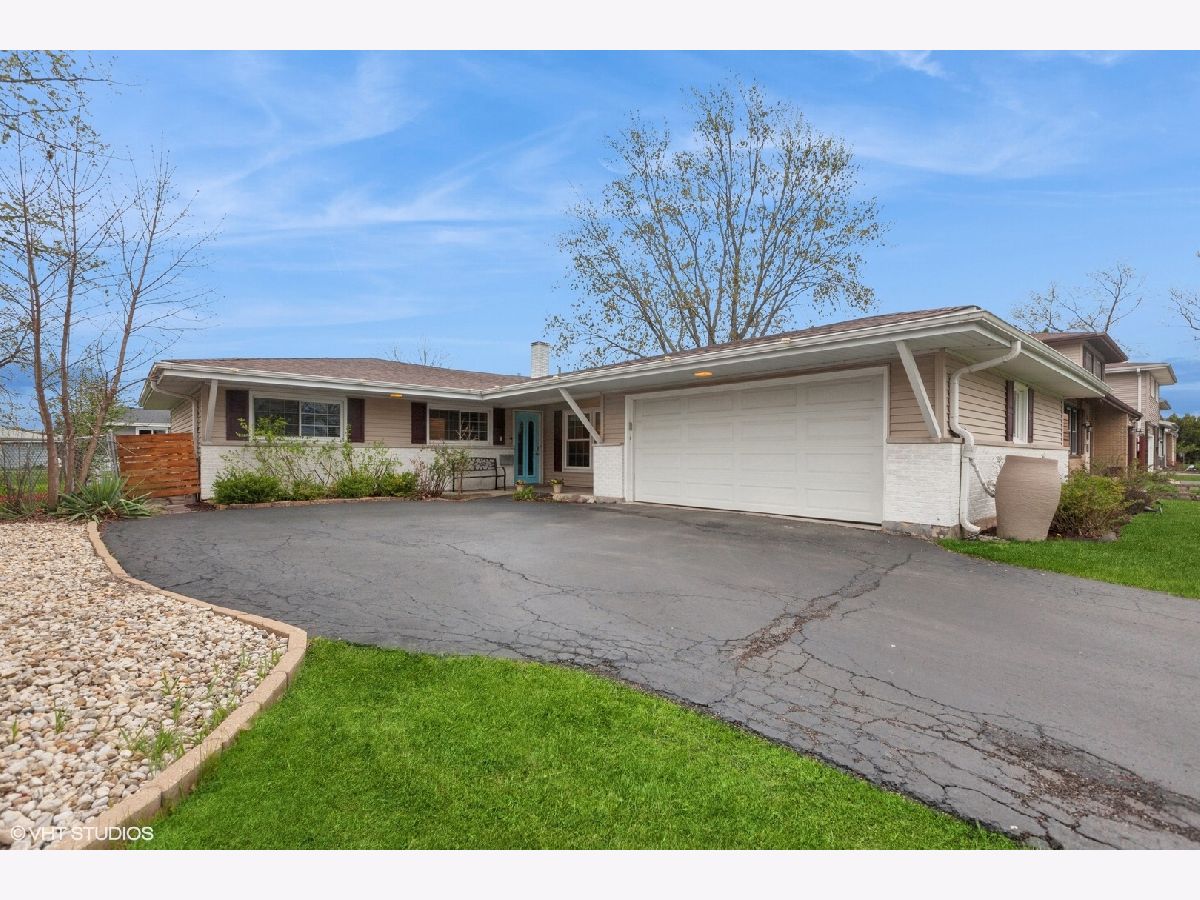 Homes & Condos & Townhomes Sold Manor Hill Lombard Illinois, 1313 Elizabeth