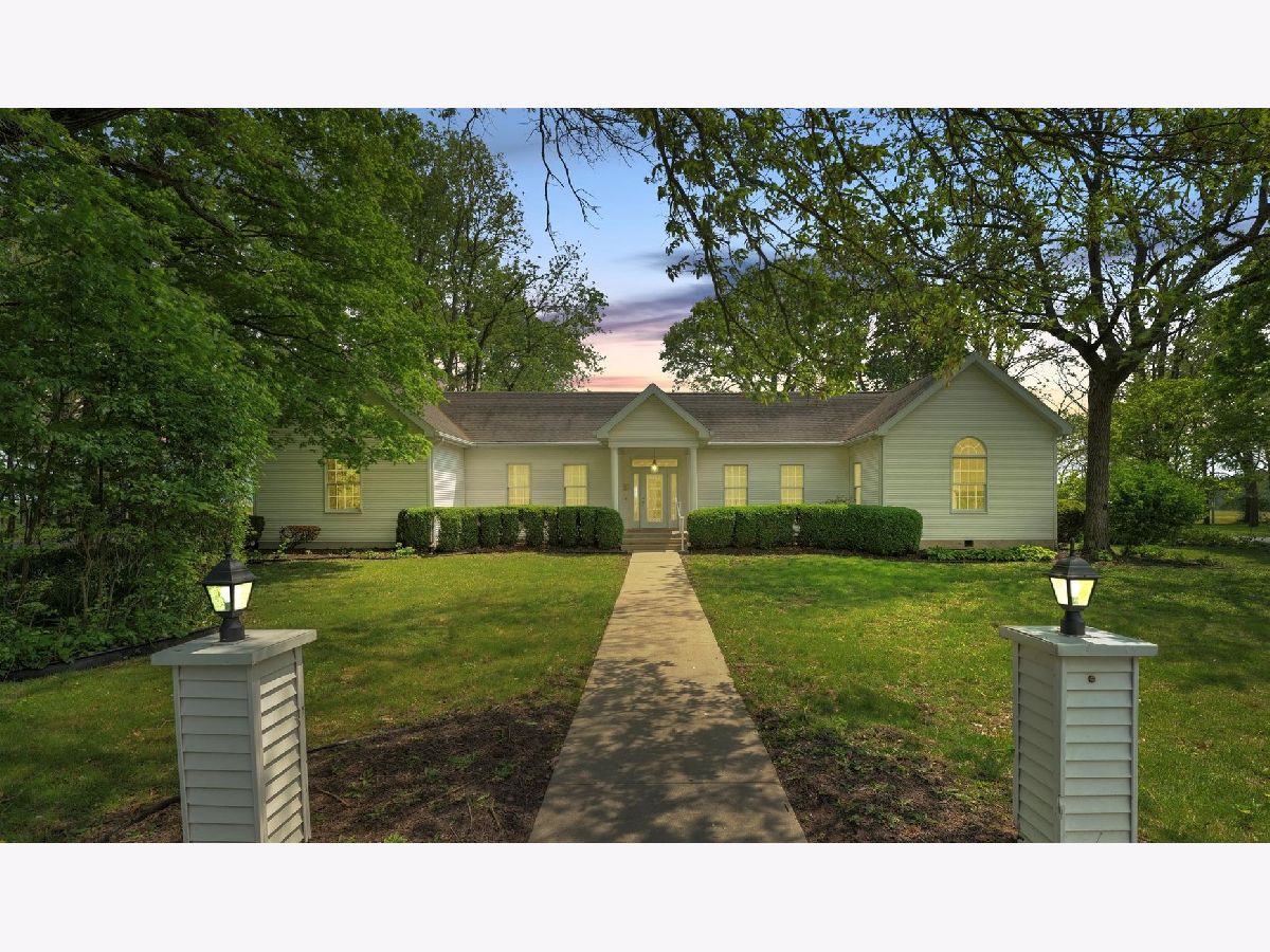  For Sale Newman Illinois, 2445 County Road 875 N