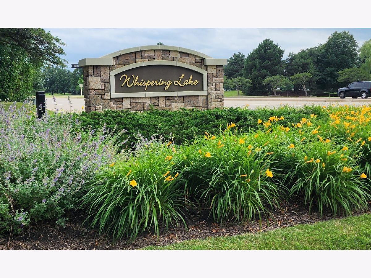 Townhomes & Condos Rented Whispering Lake Lake Bluff Illinois, 13355 Heiden