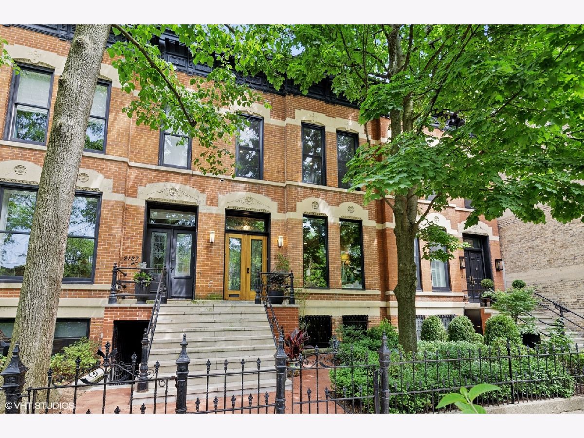  Sold Chicago Illinois, 2123 Sedgwick