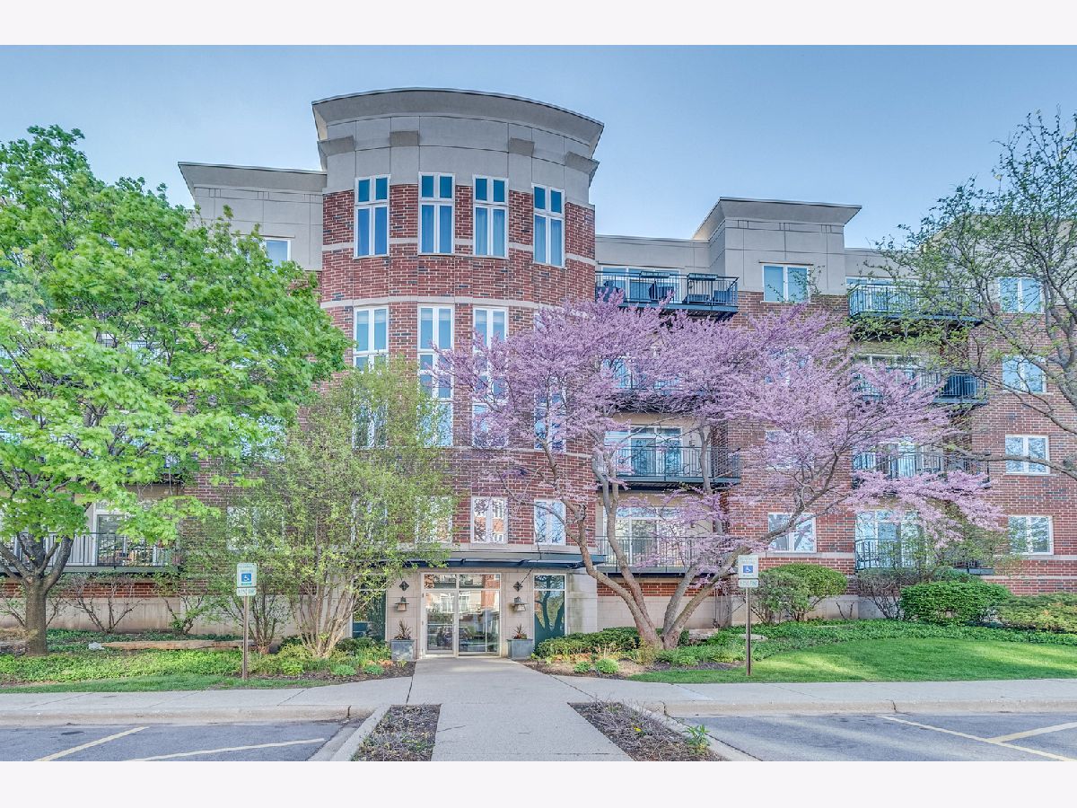 Condominiums Sold Delacourte Condominiums Buffalo Grove Illinois
