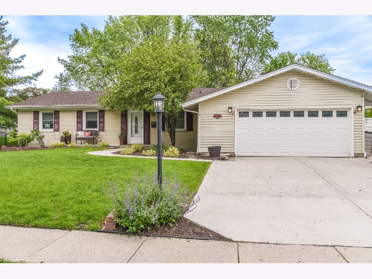 Homes Sold Winston Knolls Hoffman Estates Illinois, 985 Firestone